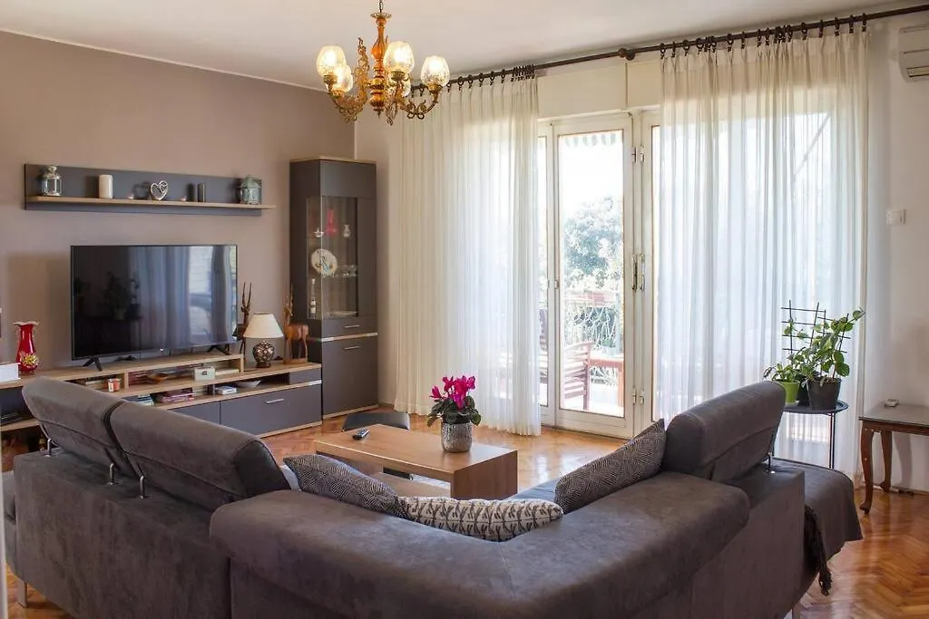 Apartment Margi Pula